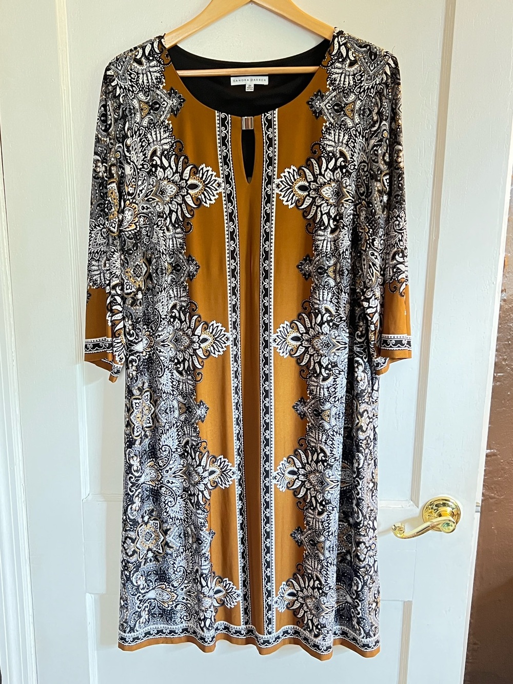 Sandra Darren Mustard Yellow and Black Floral-Print Midi Textured Dress